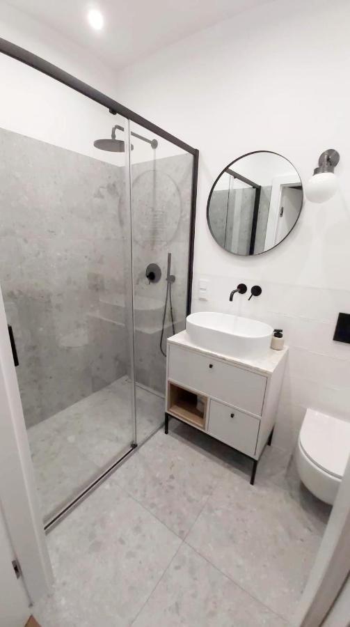 Apartament Zajezdnia Wrzeszcz Daire Gdansk Dış mekan fotoğraf